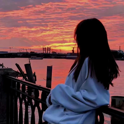 超好看女生头像背影唯美高清图片