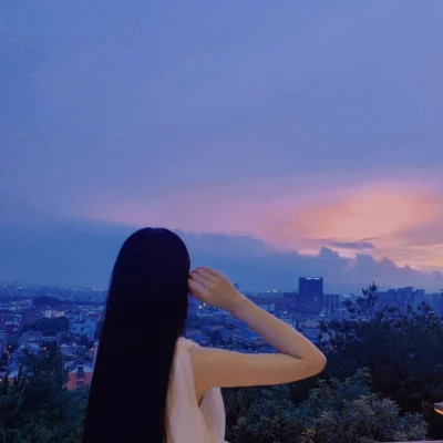 超好看女生头像背影唯美高清图片