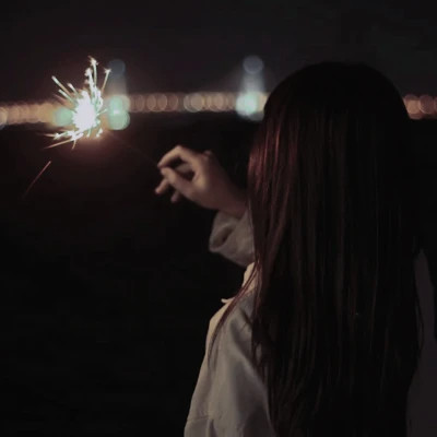 唯美成熟女人头像背面图片