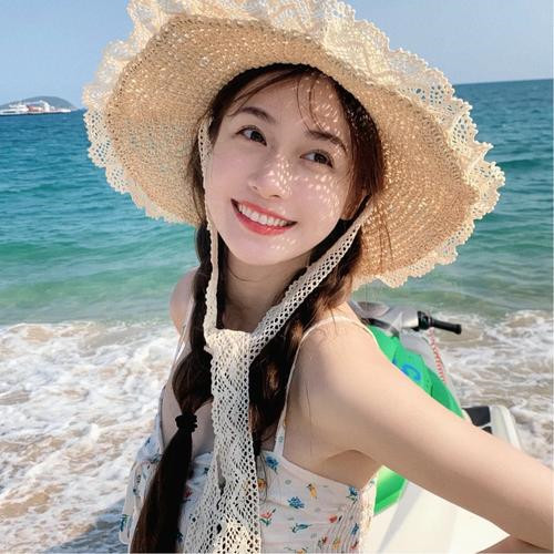 旅行头像女