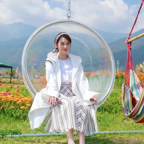 头像图片2025最新款女旅行