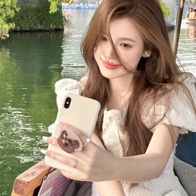 头像图片2025最火女生真人
