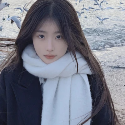 女生2025最火真人头像