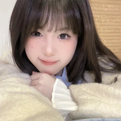 女生2025最火真人头像