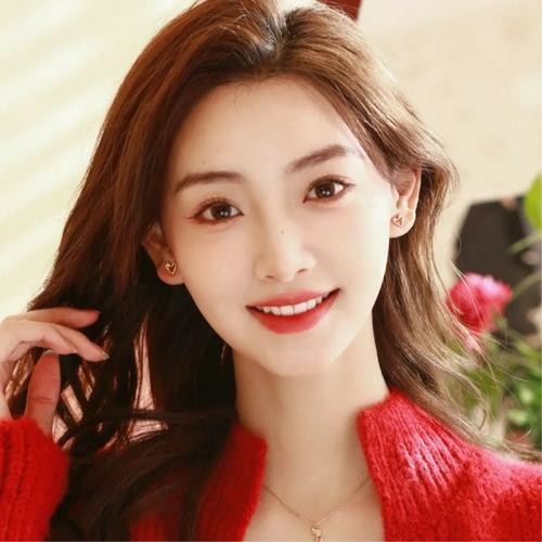 2025女生唯美真人头像图片