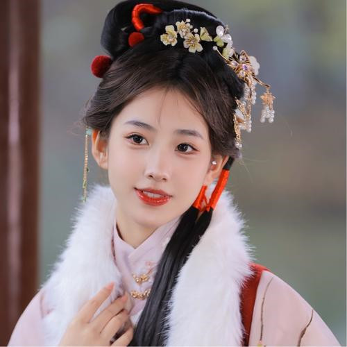 2025女生唯美真人头像图片