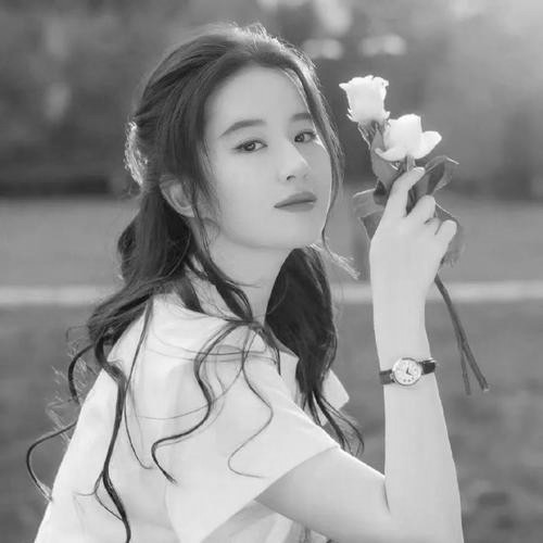 黑白照片美女头像