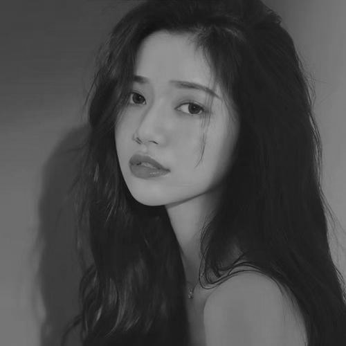 黑白照片美女头像