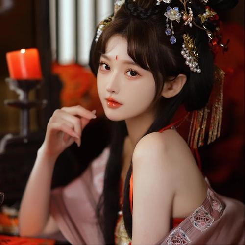 2025最火好看女生头像