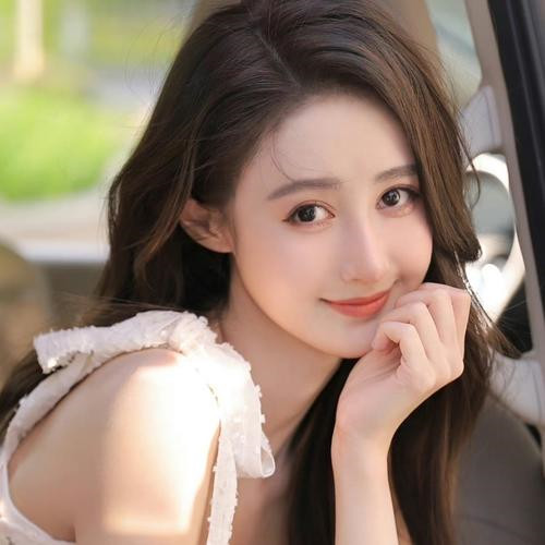 2025最火好看女生头像