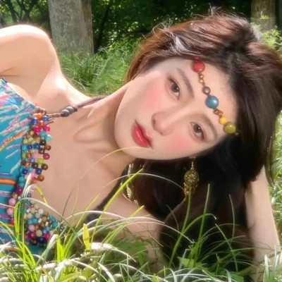 2025超好看图片女头