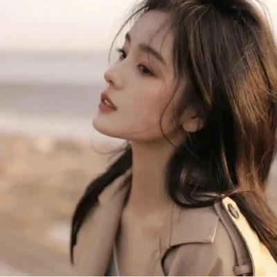 2025超好看图片女头