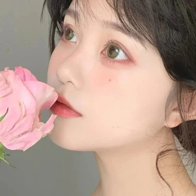 头像2025女可爱真人漂亮图片