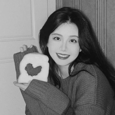 个性黑白头像女生