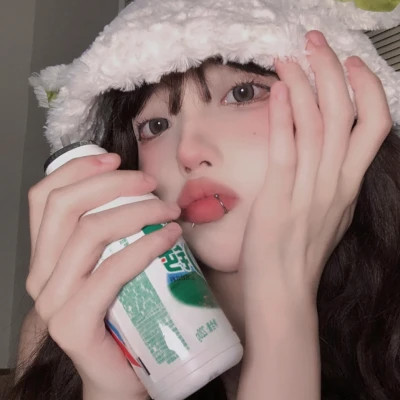 微信清纯干净真人女头像图片