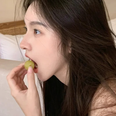 QQ头像女生2025最新版