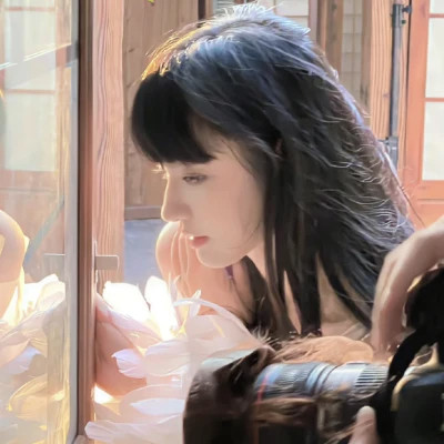 qq女生头像2025最新版