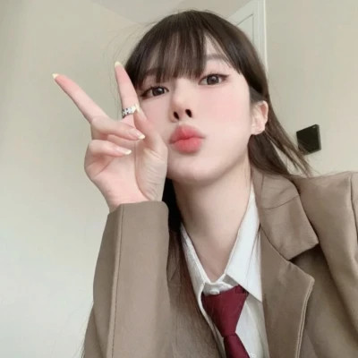 qq女生头像2025最新版