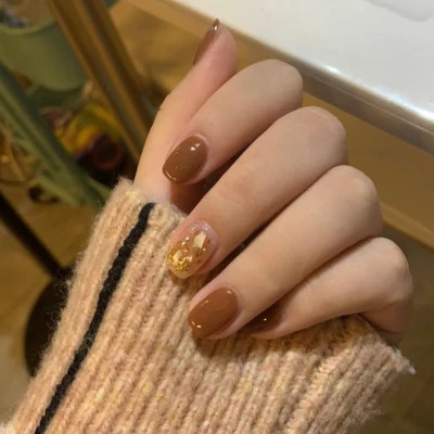 突出美甲照片的头像