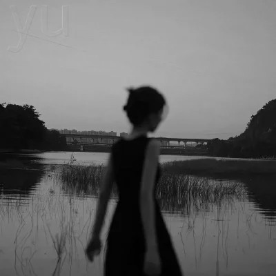 黑白氛围感气质的女头