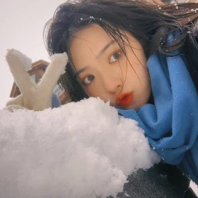 高级氛围感ins女生头像