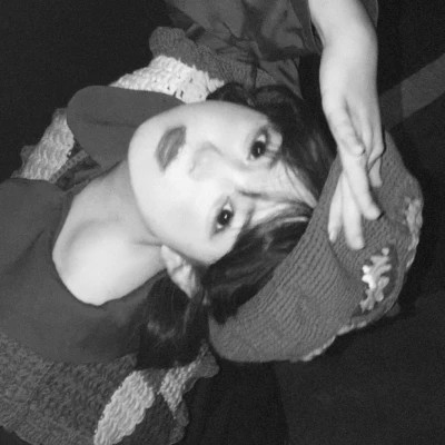 唯美意境清新好看的黑白女头图片