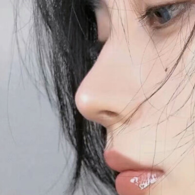 很多人点赞的2025年高清图女头像