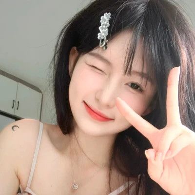 很多人点赞的2025年高清图女头像