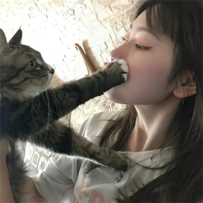 很多人点赞的2025年高清图女头像