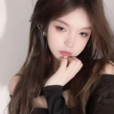 超赞的真人女生2025年头像图片