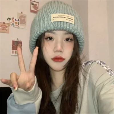 超赞的真人女生2025年头像图片