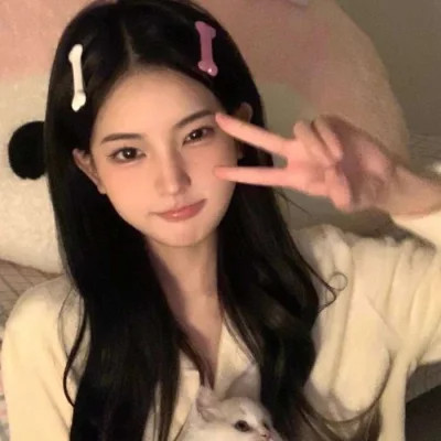 超赞的真人女生2025年头像图片