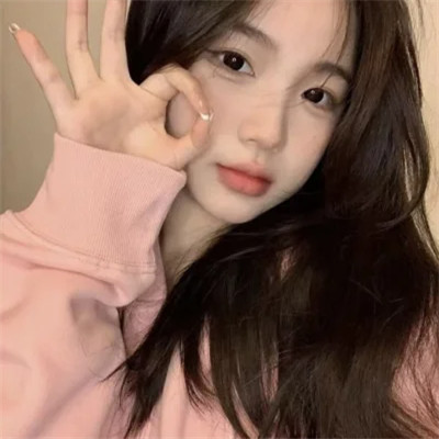超赞的真人女生2025年头像图片
