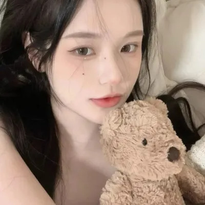 2025爆款头像女真人