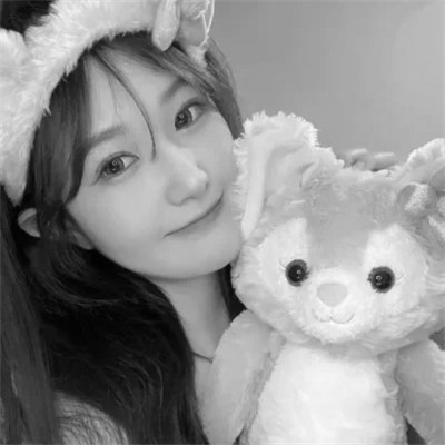 女生黑白微信头像图片