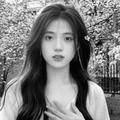 女生黑白微信头像图片