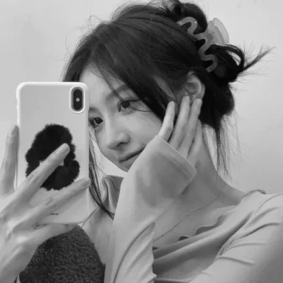 女生黑白微信头像图片