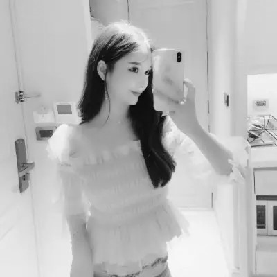 女生黑白微信头像图片