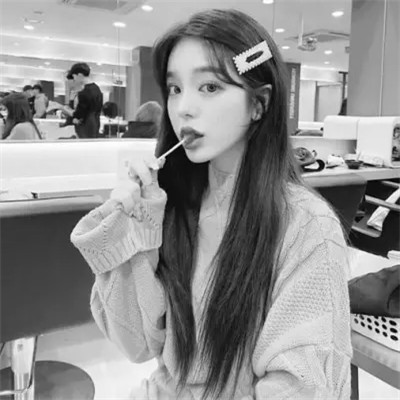 女生黑白微信头像图片