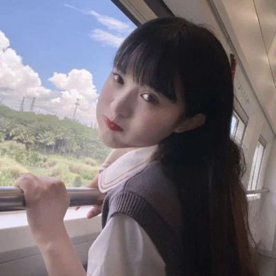 2025永久不换的头像女生