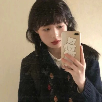 2025永久不换的头像女生