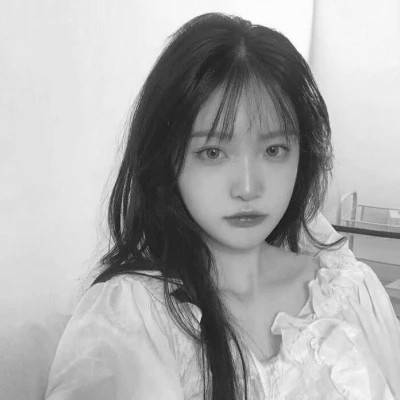 女生微信黑白头像