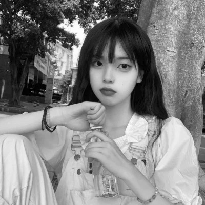女生微信黑白头像