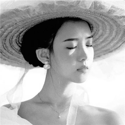 女生微信黑白头像