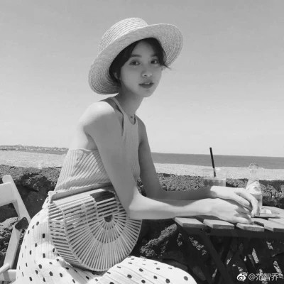 女生微信黑白头像