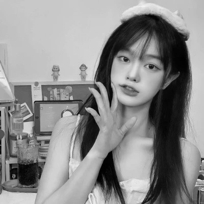 女生微信黑白头像
