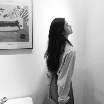 女生微信黑白头像