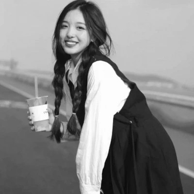 女生微信黑白头像