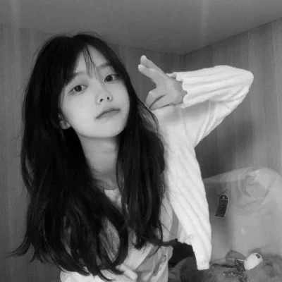 女生微信黑白头像