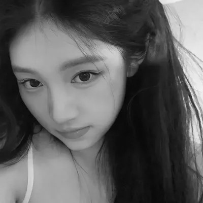 女生微信黑白头像